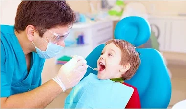 https://jalaramdentalclinics.com/wp-content/uploads/2022/09/child.webp